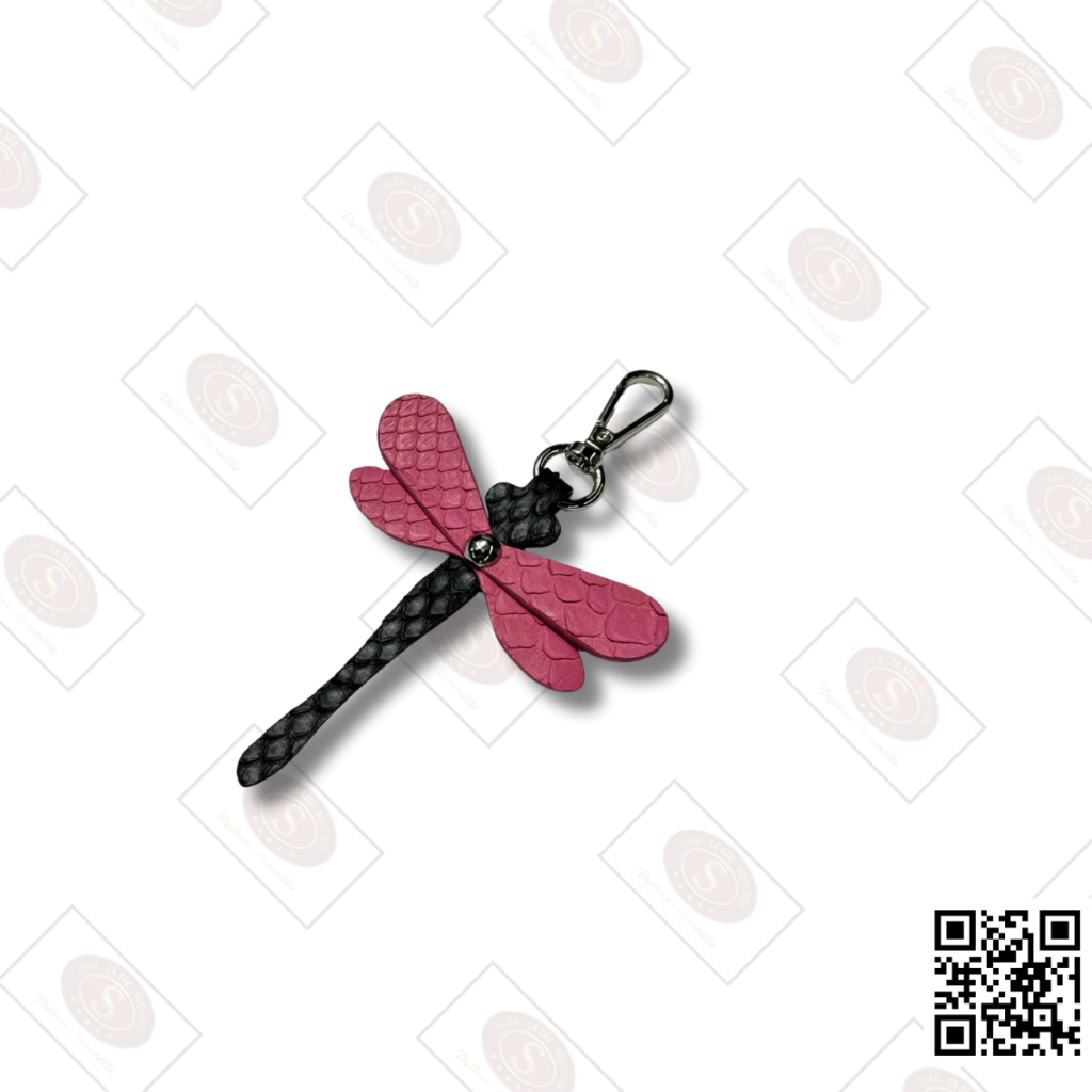 Charm Chuồn Chuồn Ngọc Sơn - The "Lucky Dragonfly" Accessory. Charm Chuồn Chuồn Ngọc Sơn - The "Lucky Dragonfly" Accessory.