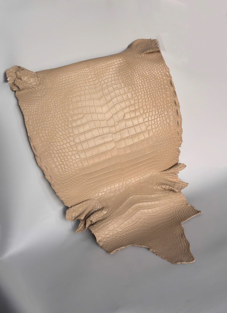 Đỉnh Cao Đẳng Cấp Từ Da Cá Sấu Tự Nhiên | Supreme Luxury of Crocodile Leather | 鳄鱼皮的王者之风