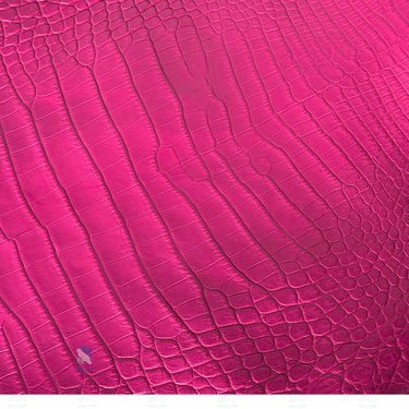 PREMIUM CROCODILE BELLY LEATHER – CAPTIVATING FUCHSIA PINK